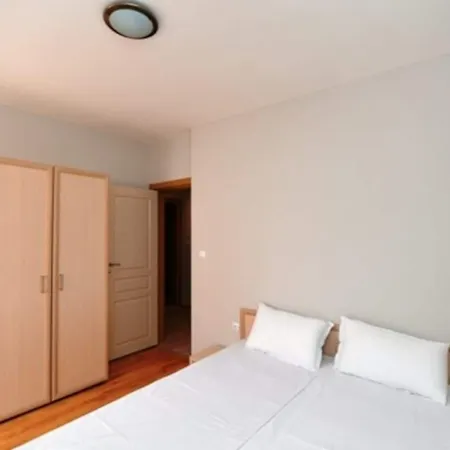 Riviera Garden Aparthotel