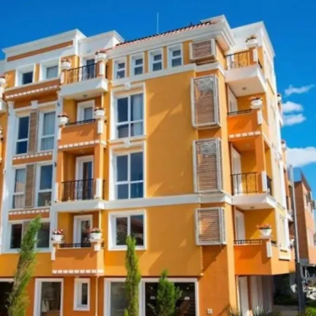 Riviera Garden Aparthotel